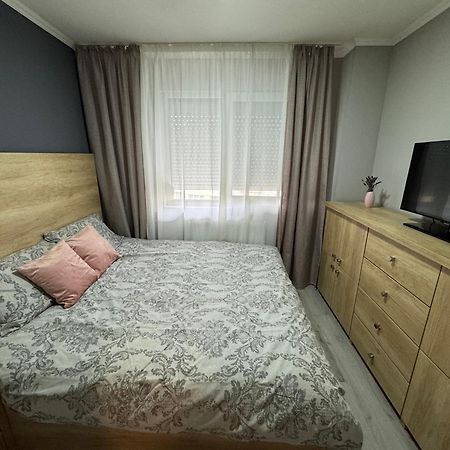 Maya Home Oradea Εξωτερικό φωτογραφία